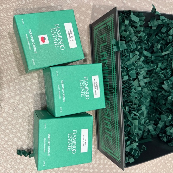 Flamingo Estate Three Sisters Candle Set - Picture 4 of 8